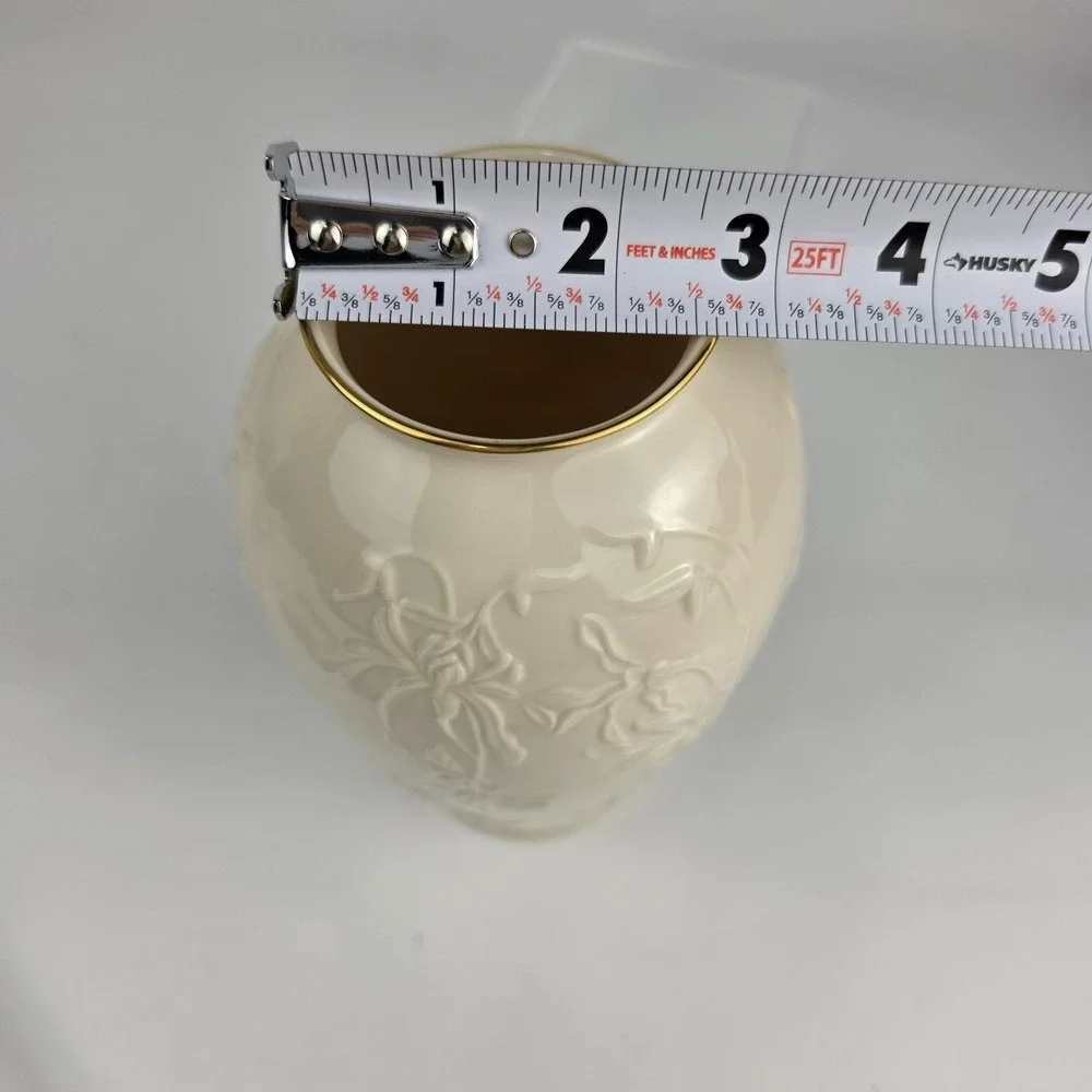 Lenox Centennial 1889-1989‎ Ivory Embossed Floral Vase Gold Trim Made in USA
